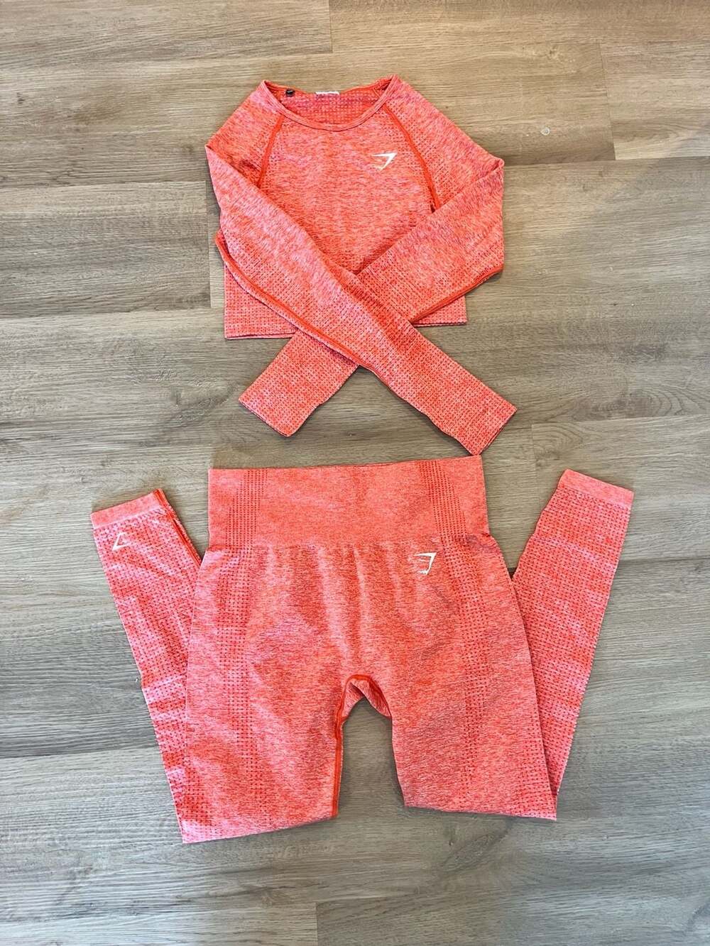 Gymshark Set, Vital Seamless Long Sleeve Crop Top/Leggings, Coral Red Marl, M